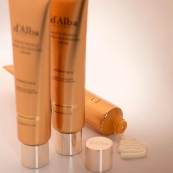d'Alba White Truffle Extra Nourishing Cream (FREE d’Alba Vegan Sun Cream Mini Set)